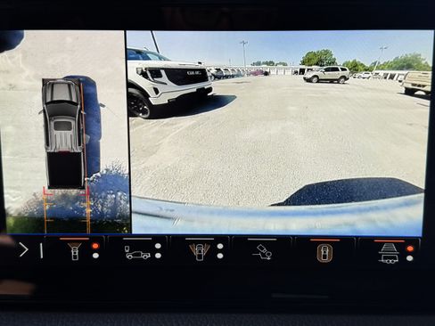 Used 2024 GMC Sierra 1500 Denali AWD/4WD image 11