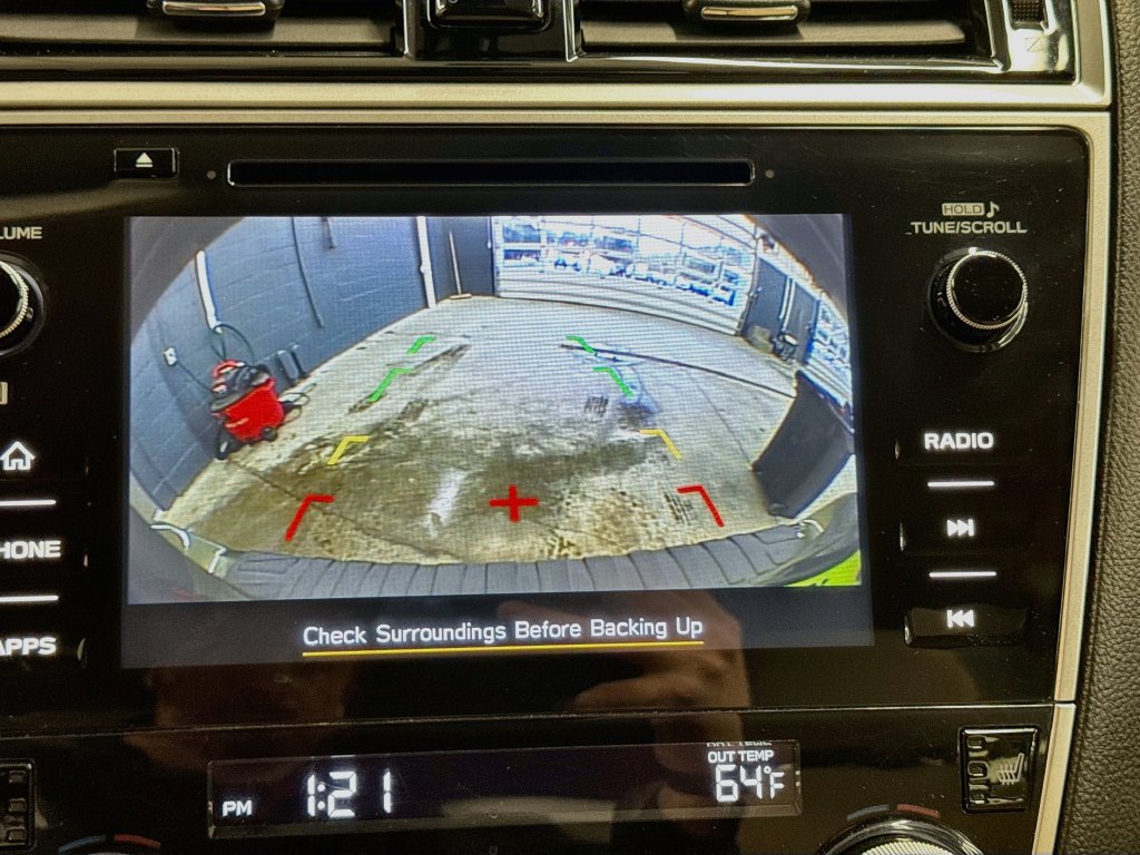 Used 2018 Subaru Outback 2.5i Premium AWD/4WD image 11