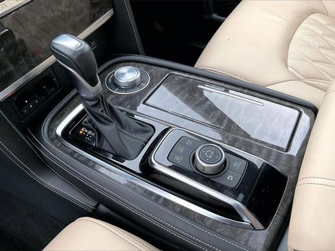 Used 2023 Nissan Armada Platinum w/ Captain's Chairs Package image 18