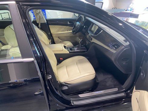 Used 2014 Hyundai Equus Signature image 18