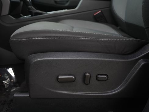 Used 2018 Ford Escape SE image 22