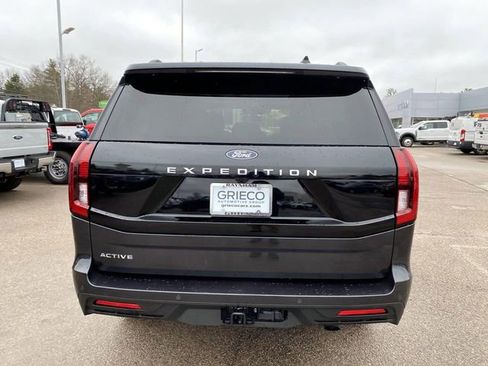 Used 2025 Ford Expedition Active AWD/4WD image 4