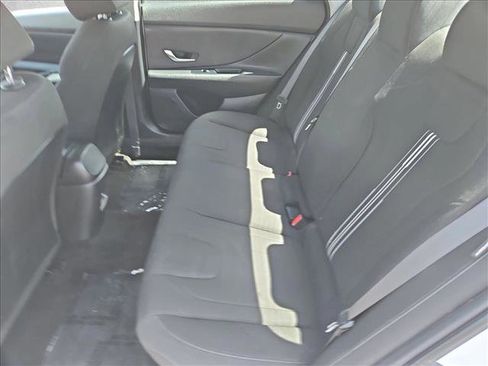 Certified 2024 Hyundai Elantra SEL FWD image 22