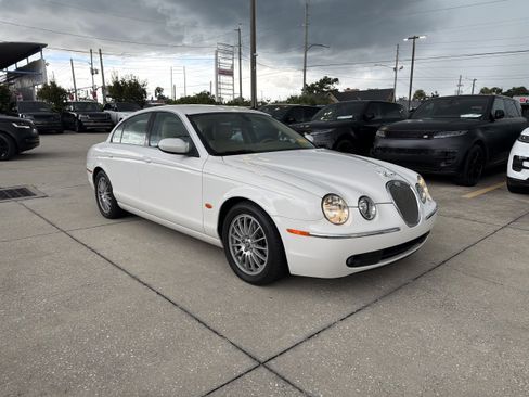 Used 2006 Jaguar S-TYPE 4.2 RWD image 2