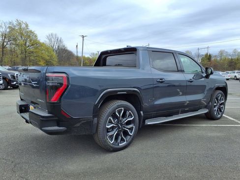 New 2025 GMC Sierra EV Denali image 6