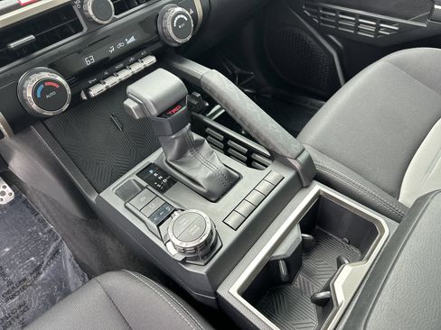 Certified 2025 Toyota Tacoma TRD Sport AWD/4WD image 26