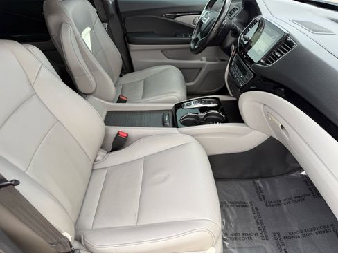Used 2019 Honda Pilot Touring image 37