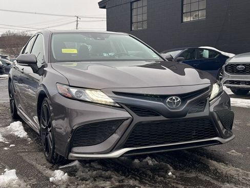 Used 2024 Toyota Camry XSE FWD image 15