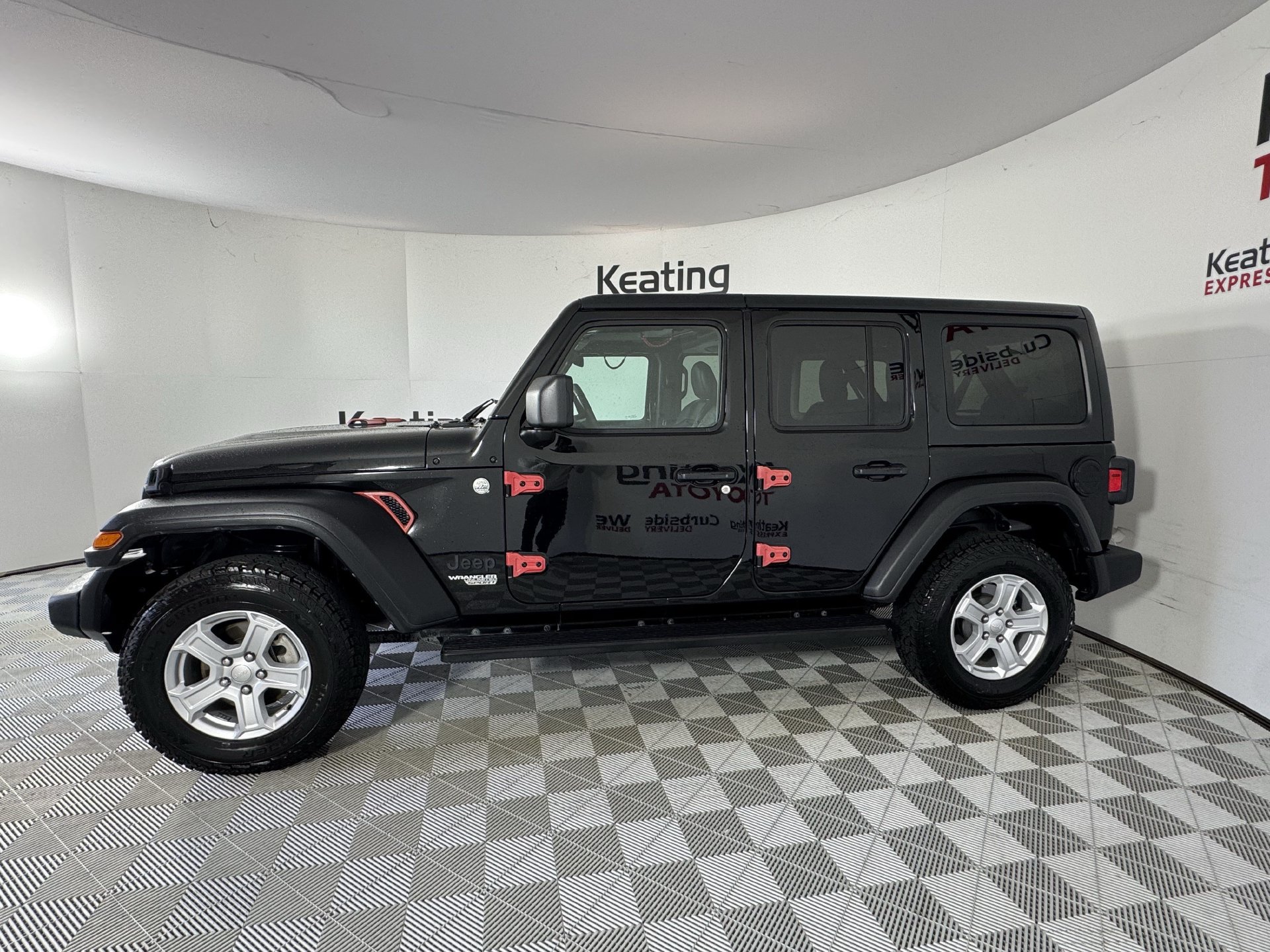 Used 2021 Jeep Wrangler Unlimited Sport AWD/4WD image 8