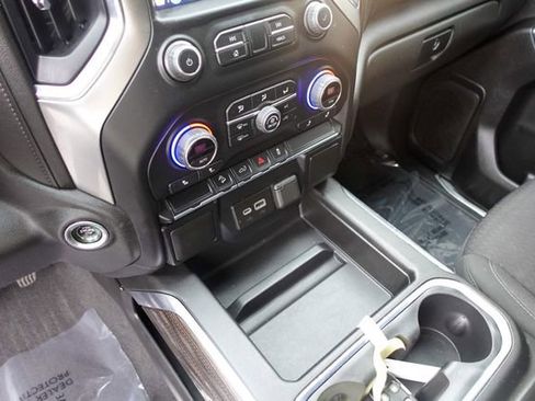 Used 2021 Chevrolet Silverado 1500 LT Trail Boss image 26