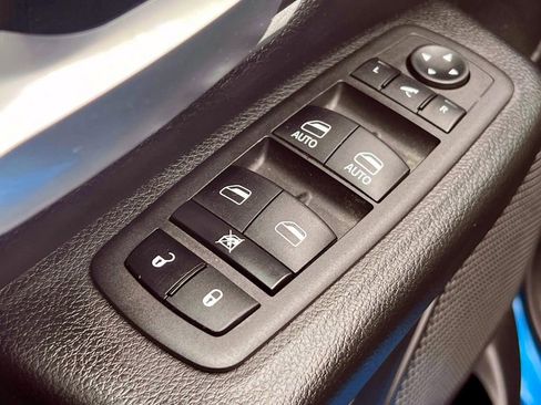 Certified 2022 RAM 1500 Big Horn image 17