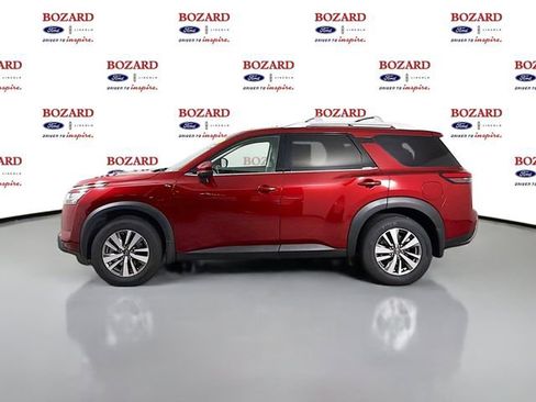 Used 2022 Nissan Pathfinder SL FWD image 5