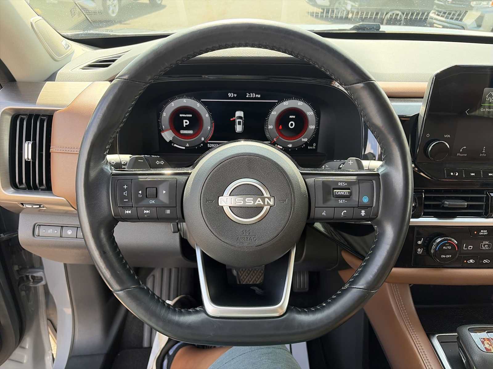Used 2022 Nissan Pathfinder Platinum w/ Cargo Package FWD image 11