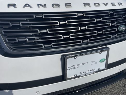 Certified 2026 Land Rover Range Rover Velar S AWD/4WD image 32