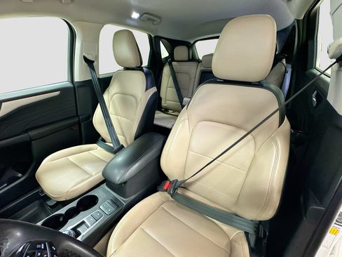 Used 2021 Ford Escape SEL w/ Technology Package FWD image 21