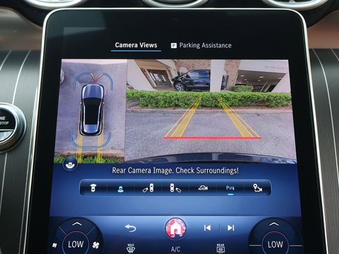 Used 2023 Mercedes-Benz GLC 300 4MATIC image 25