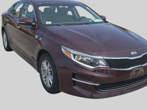 Used 2016 Kia Optima LX FWD image 2