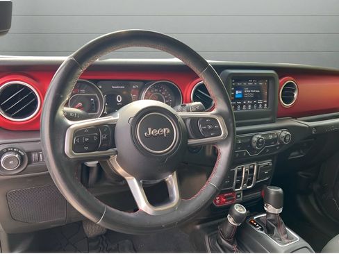 Used 2019 Jeep Wrangler Unlimited Rubicon AWD/4WD image 10