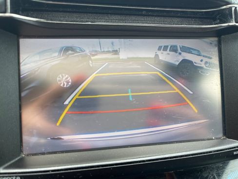 Used 2018 Toyota RAV4 XLE w/ Plus Extra Value Package FWD image 18