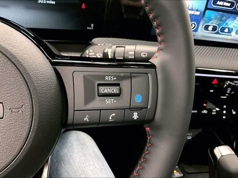 New 2025 Nissan Kicks SR w/ SR Premium Package image 23