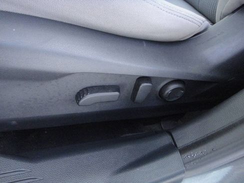 Used 2020 Subaru Legacy Premium image 11