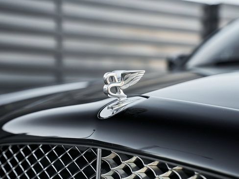 Used 2009 Bentley Azure image 7