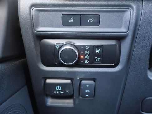 Certified 2024 Ford Expedition Max XLT image 17