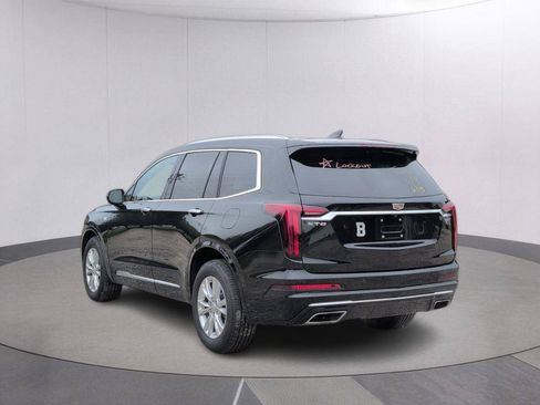 Certified 2024 Cadillac XT6 Luxury FWD image 3