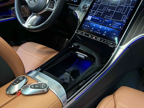 Used 2023 Mercedes-Benz GLC 300 4MATIC w/ Exclusive Trim Package image 40