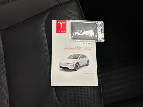Used 2026 Tesla Model Y Long Range image 40
