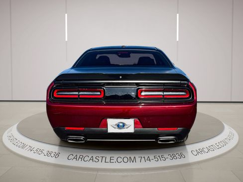Used 2020 Dodge Challenger SXT w/ Blacktop Package RWD image 4