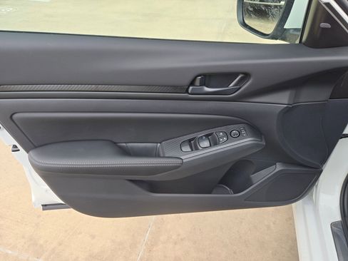 New 2026 Nissan Altima 2.5 SV FWD image 12