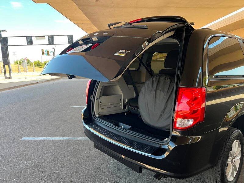Used 2016 Dodge Grand Caravan SXT FWD image 51