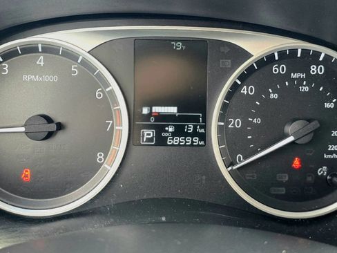 Used 2020 Nissan Kicks S FWD image 28