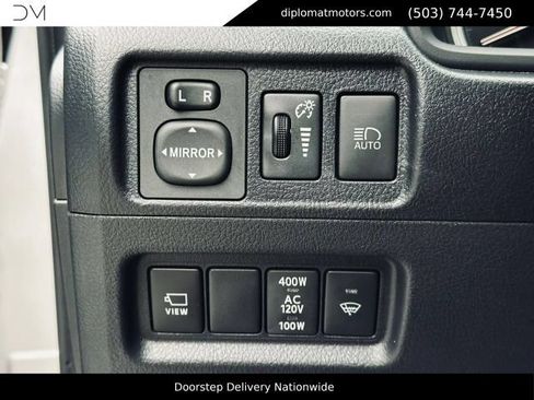 Used 2023 Toyota 4Runner Limited AWD/4WD image 31