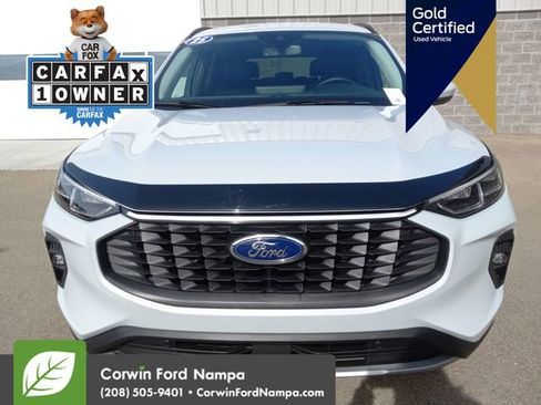 Certified 2025 Ford Escape Platinum image 10