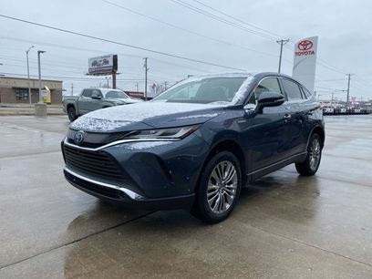 Certified 2021 Toyota Venza Limited w/ Carpet Mat Package (TMS)