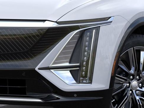 New 2026 Cadillac Lyriq Signature Luxury w/ Nappa Leather Package RWD image 10