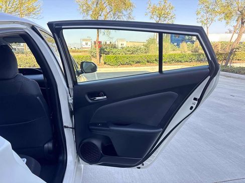 Used 2018 Toyota Prius Two w/ Prius Two Safety Plus Package FWD image 13
