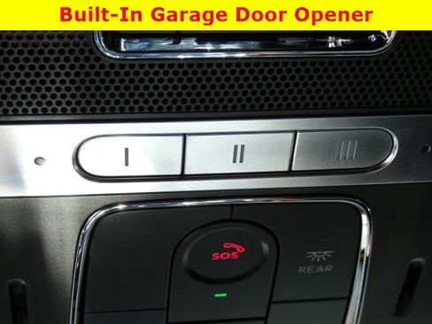 Used 2024 Bentley Flying Spur W12 AWD/4WD image 33