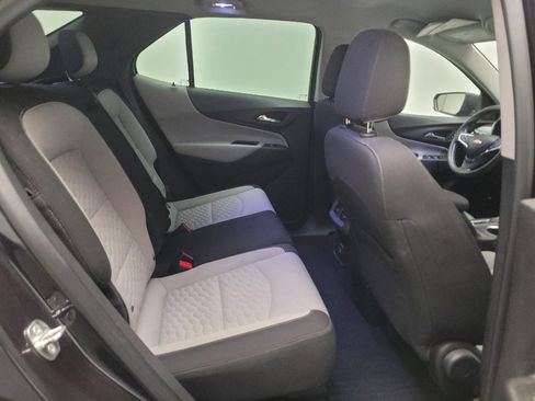 Used 2019 Chevrolet Equinox LS FWD image 19