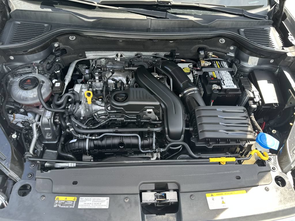 Used 2022 Volkswagen Taos S FWD image 4