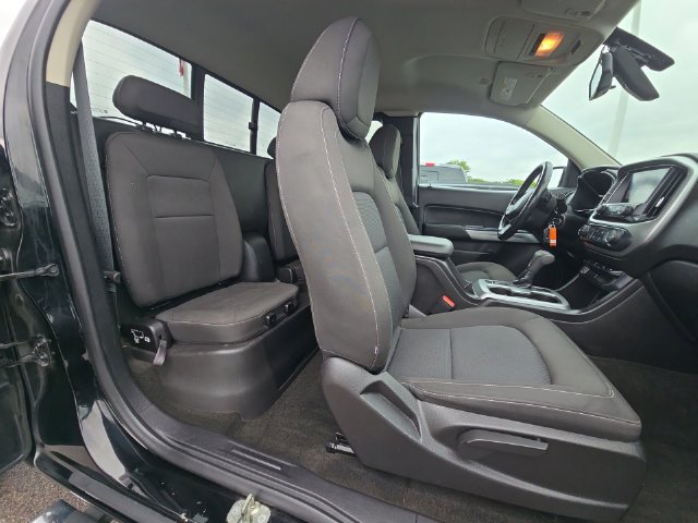 Used 2016 Chevrolet Colorado LT w/ LT Convenience Package AWD/4WD image 26