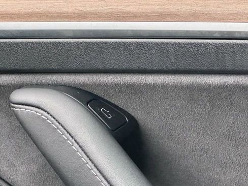 Used 2023 Tesla Model 3 Standard Range image 21