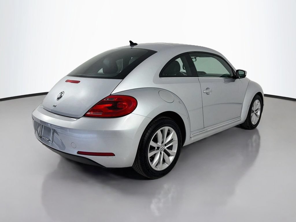 Used 2014 Volkswagen Beetle TDI FWD image 7