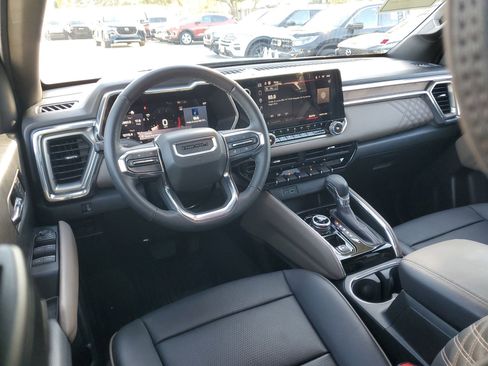 Used 2024 GMC Canyon Denali w/ LPO, Denali Black Edition image 12