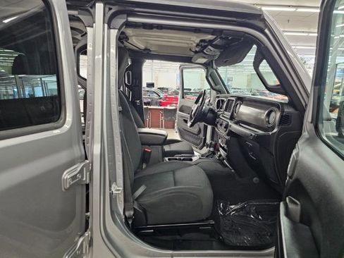 Used 2020 Jeep Gladiator Sport w/ Quick Order Package 24S image 34