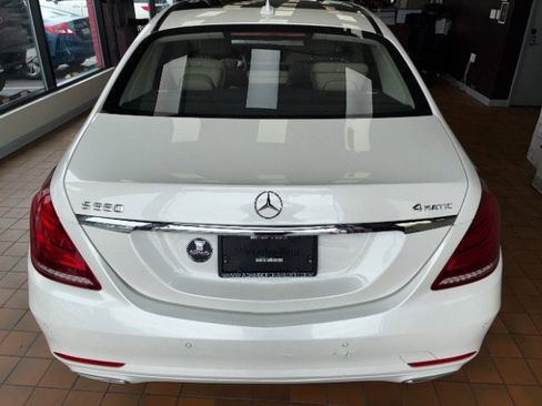 Used 2015 Mercedes-Benz S 550 4MATIC Sedan w/ Premium 1 Package image 9