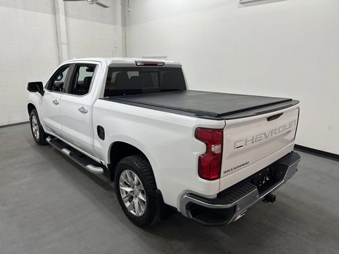 Used 2021 Chevrolet Silverado 1500 LTZ AWD/4WD image 17