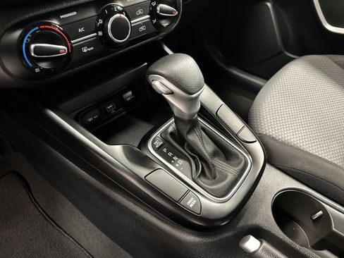 Used 2022 Kia Soul LX w/ Technology Package image 25